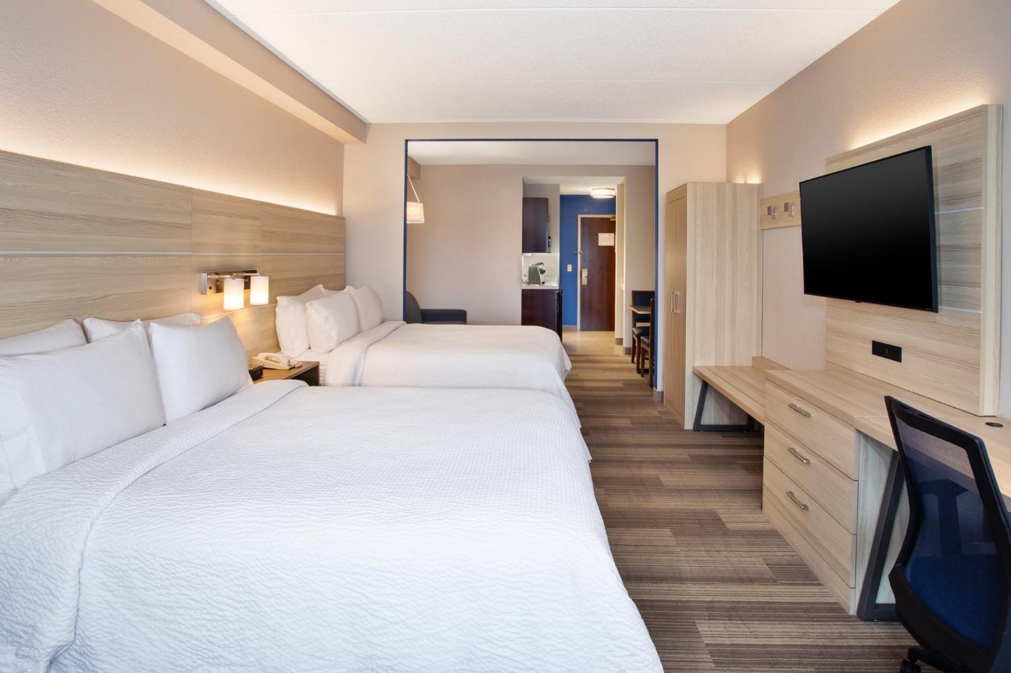 Holiday Inn Express Hotel & Suites Rochester Webster By Ihg Bagian luar foto
