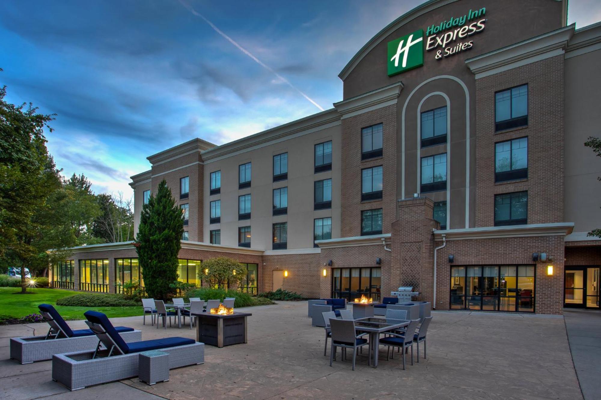 Holiday Inn Express Hotel & Suites Rochester Webster By Ihg Bagian luar foto