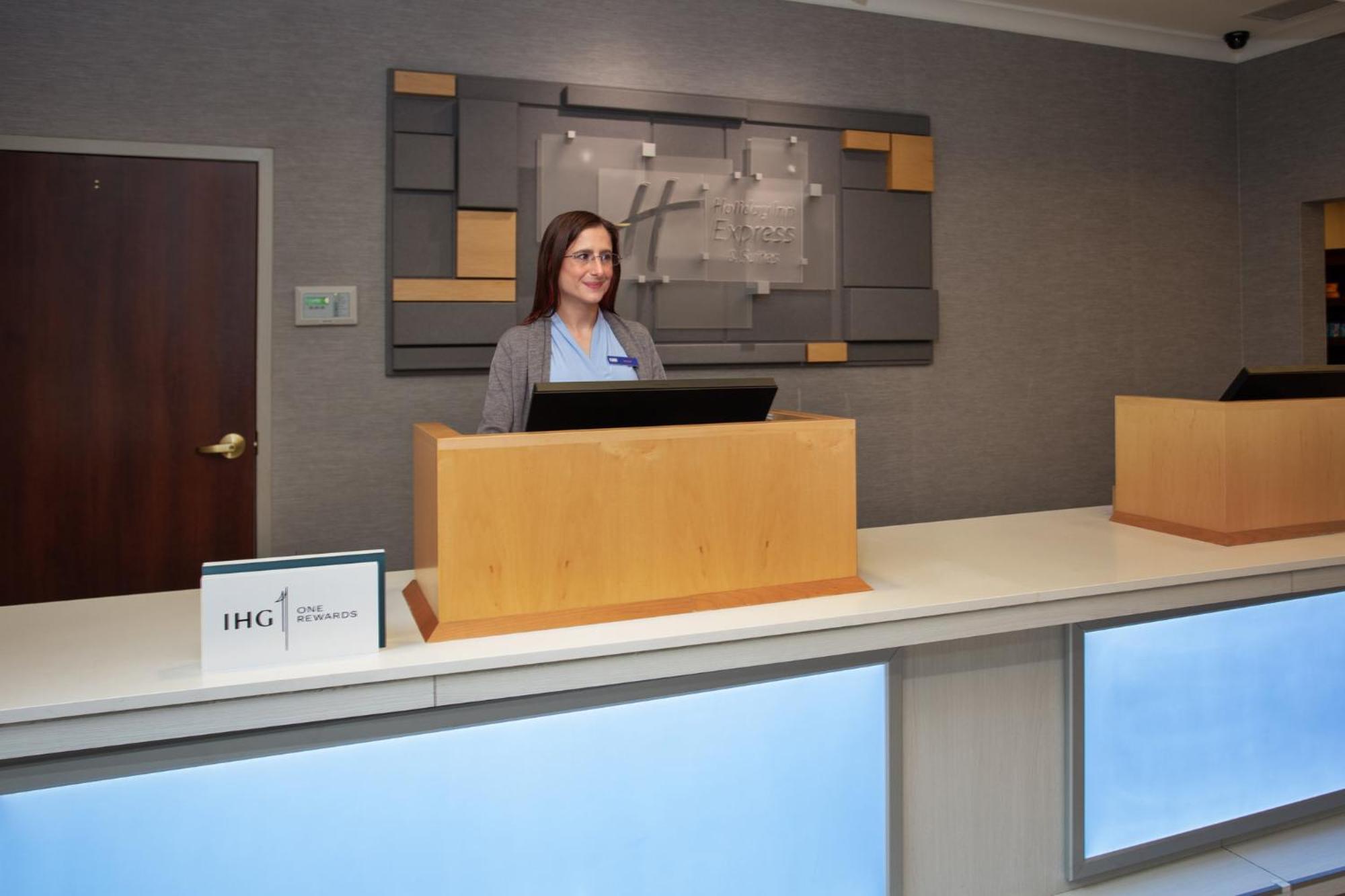Holiday Inn Express Hotel & Suites Rochester Webster By Ihg Bagian luar foto